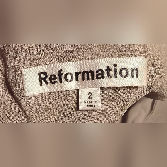 Reformation Reya Green Dress - Picture 11 of 11